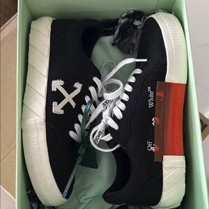 Off-White Vulcanized Canvas Black and White Sneakers